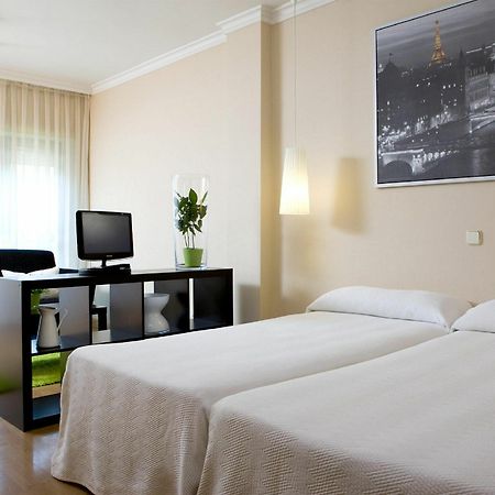 Apartamentos Th La Florida Madrid Camera foto