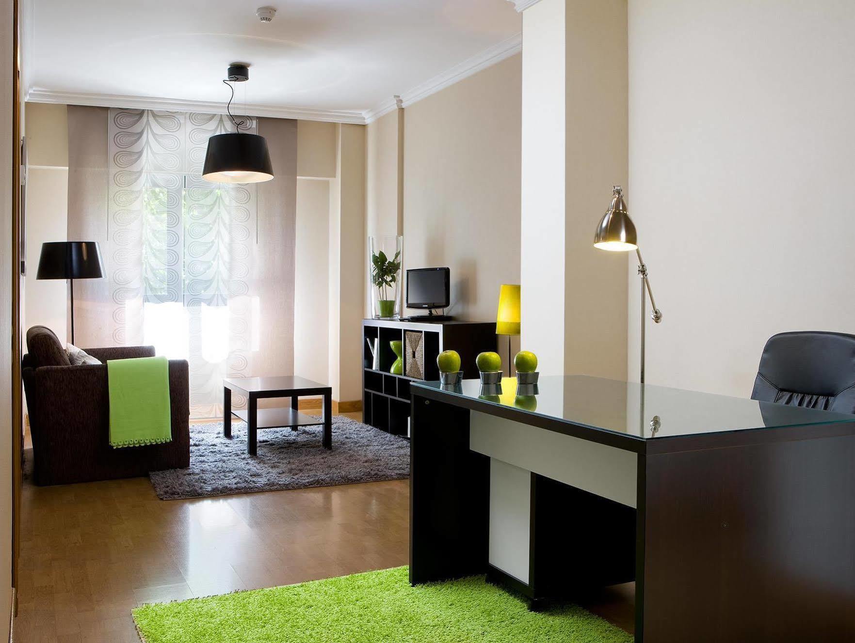 Apartamentos Th La Florida Madrid Esterno foto