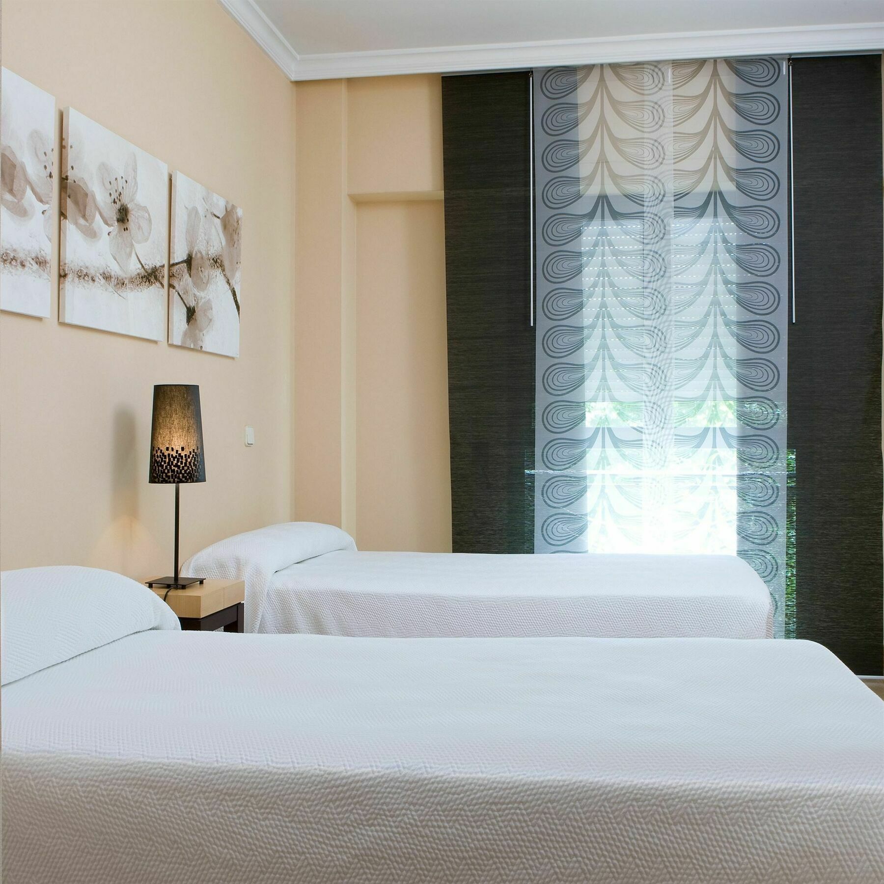 Apartamentos Th La Florida Madrid Esterno foto